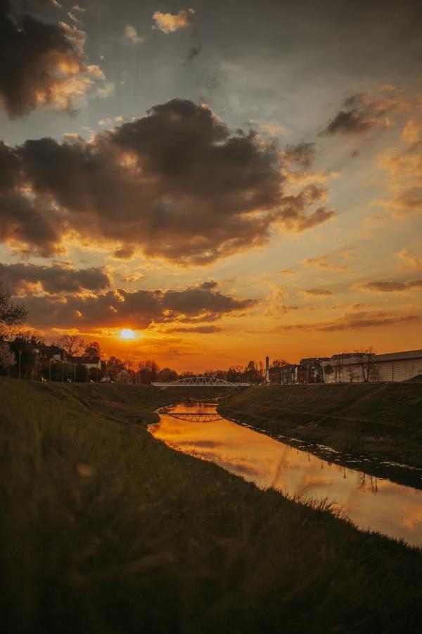 Apartman Stari Toranj Vukovar Exterior foto